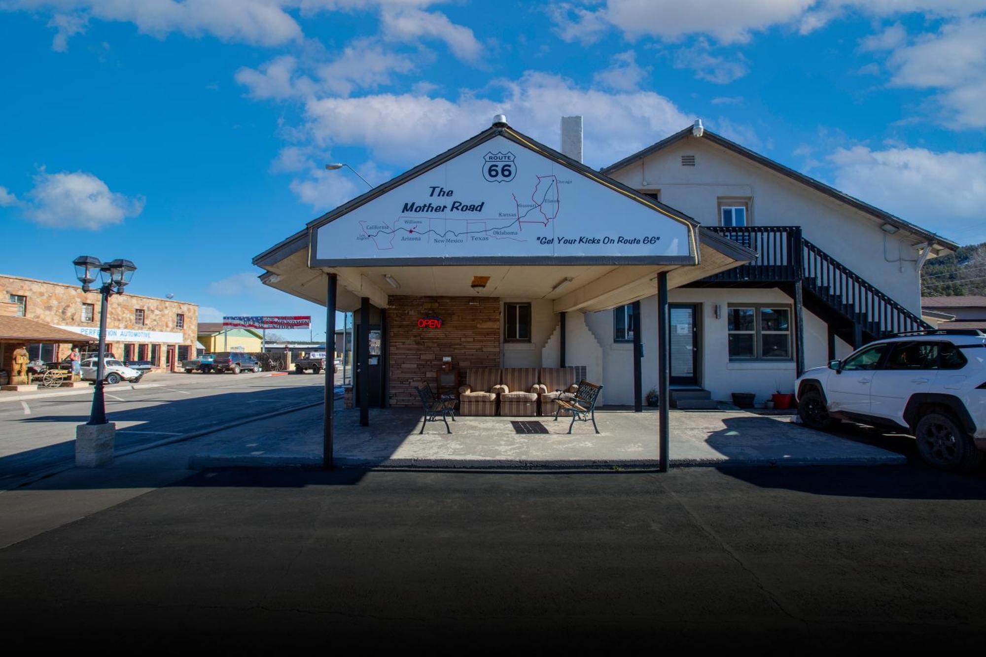 Star Route 66 Grand Canyon Motel Williams